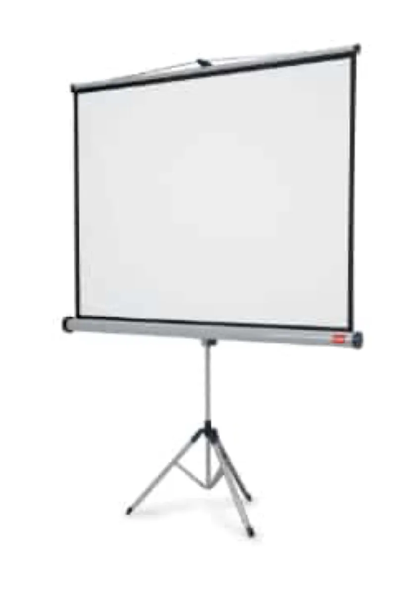 Nobo Tripod 175x133 cm